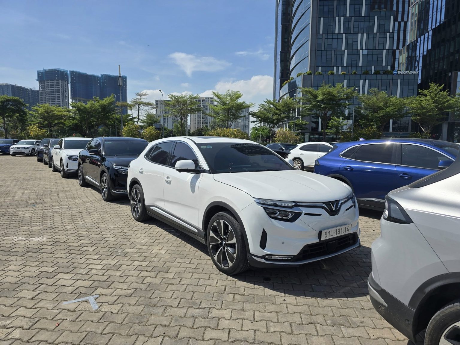 Vinfast VF8 - mẫu xe đáng cân nhắc trong phân khúc SUV 1 tỷ đồng